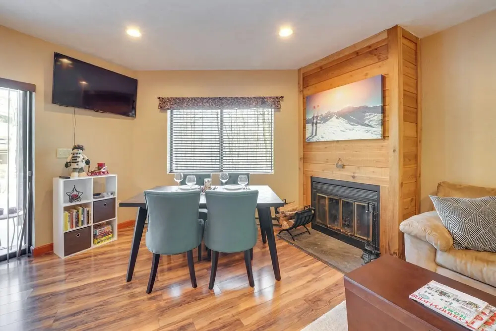 Idyllic Somerset Condo: Ski, Hike & Relax!