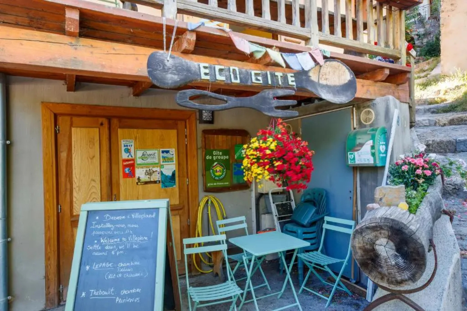 Eco-hôtel et Yourtes du Mercantour