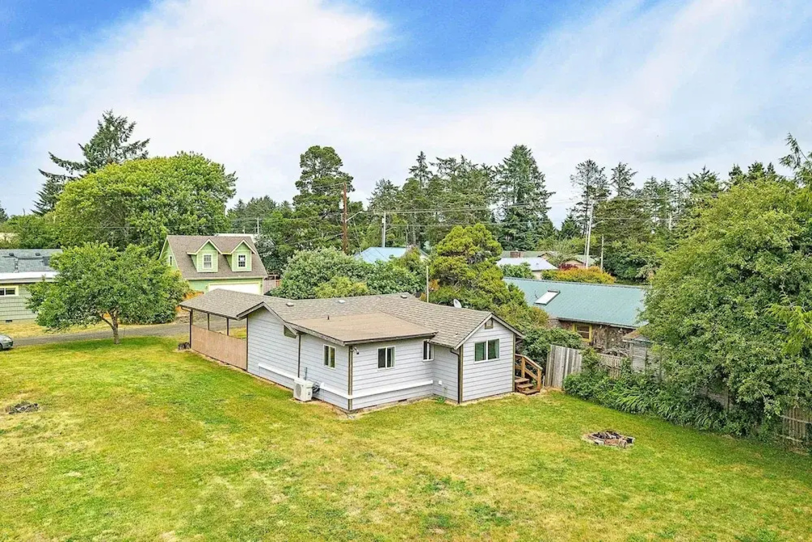 Crabbin Cabin Westport