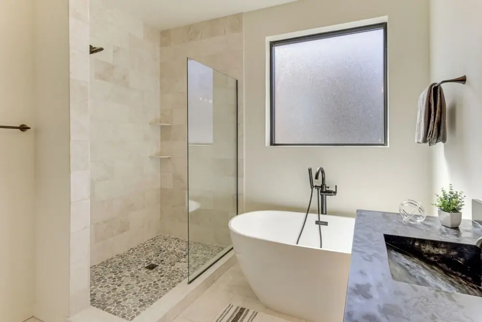 Walk to Ski Lift: Granby Ranch Family Retreat!