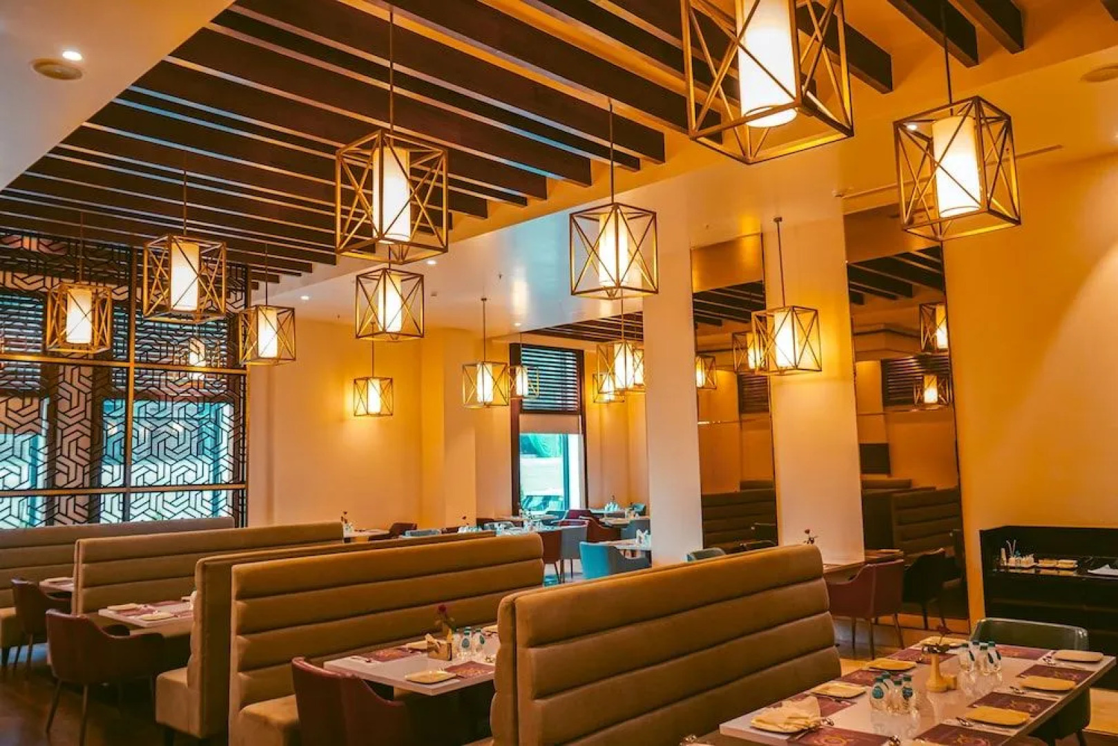 Hotel Avinash International