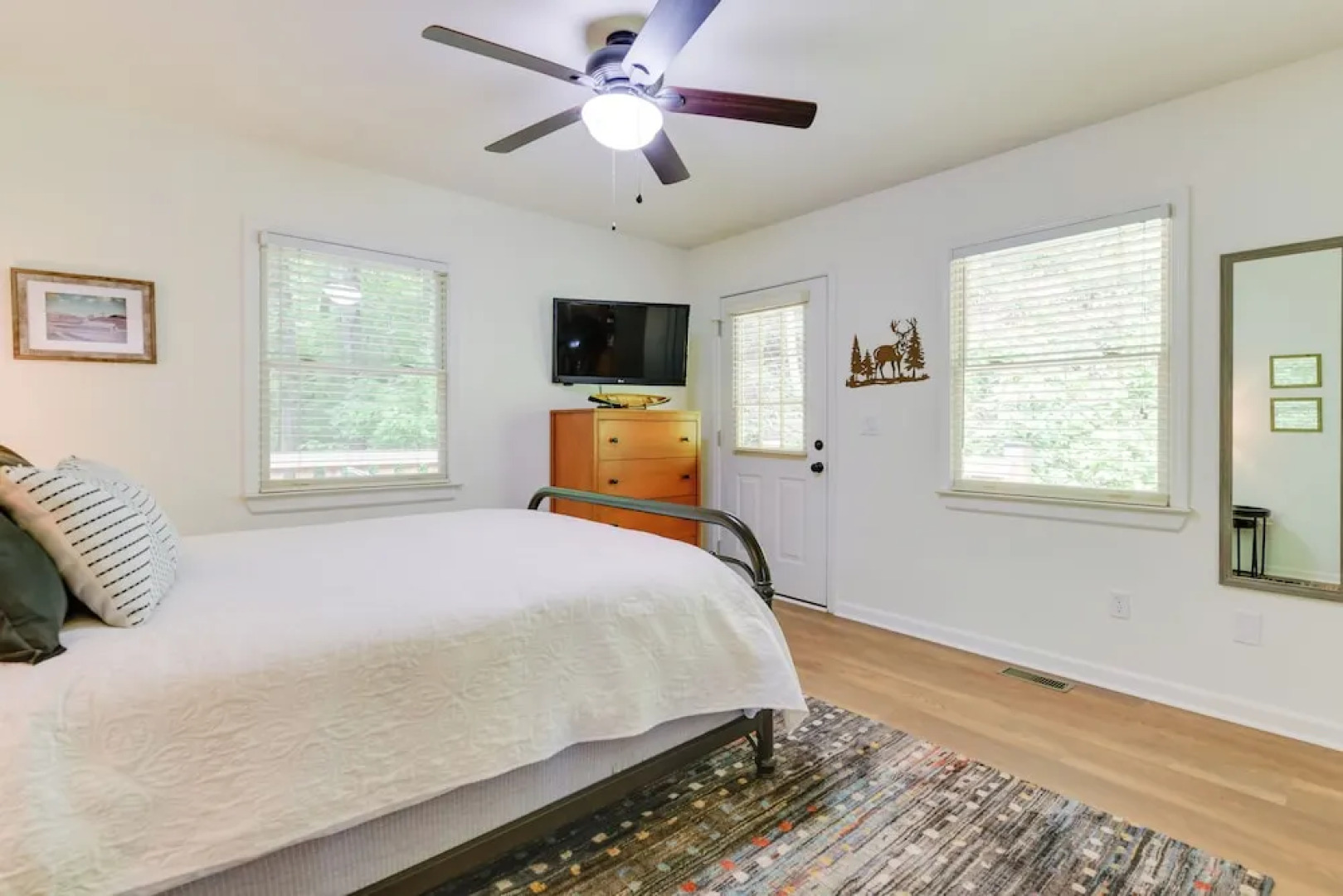 Updated Home w/ Private Hot Tub & Mtn Views!