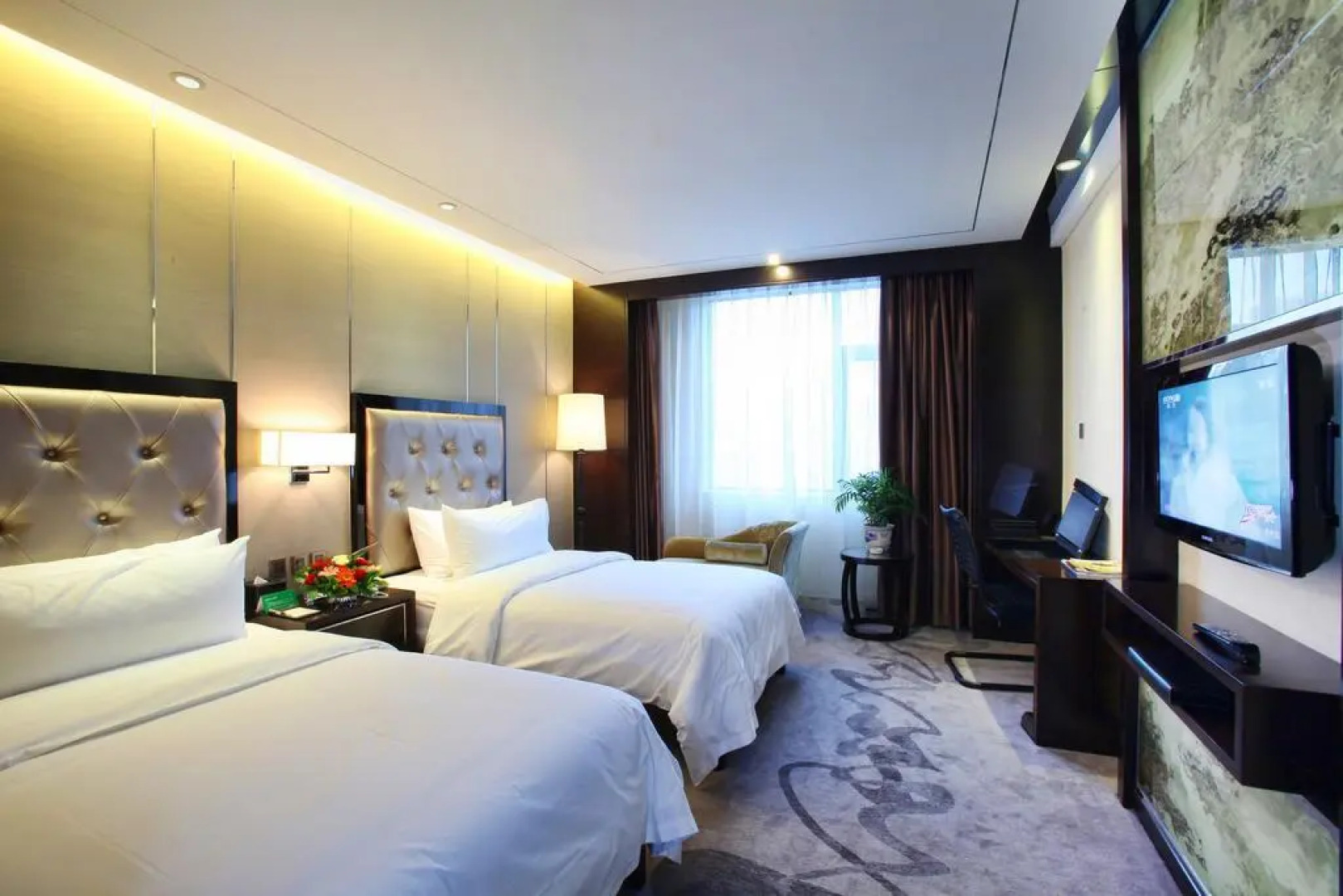 Xichang Minshan Hotel