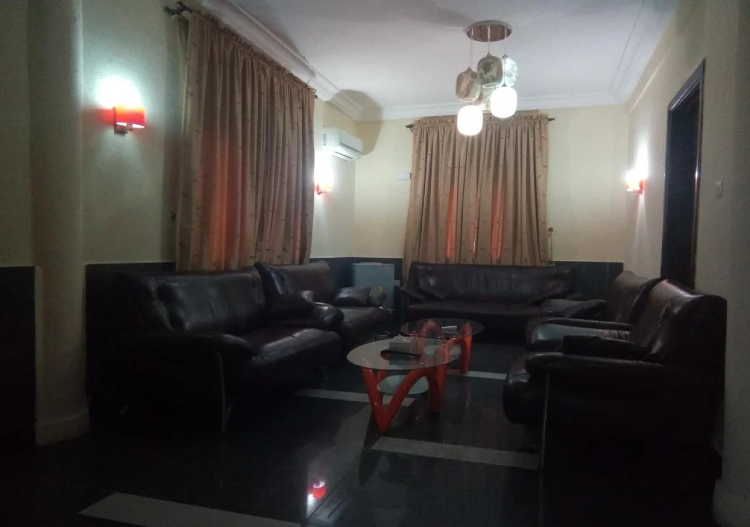 Crocodile Hotel & Restaurants Ltd