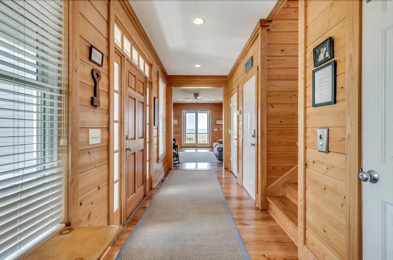 1001 Mr Bug s Summer 6 Br home by RedAwning