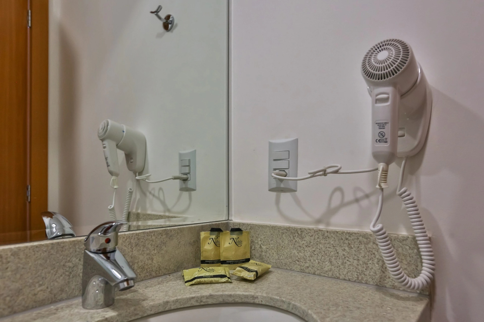 Nobile Inn London Anápolis