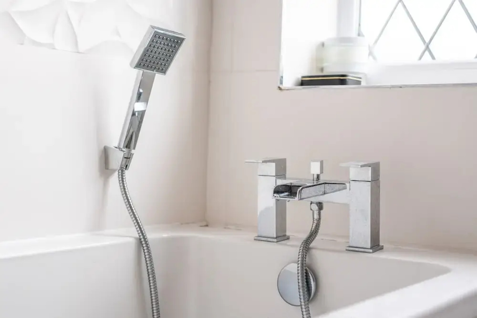 Contemporary Bright House 20 Min To Manc