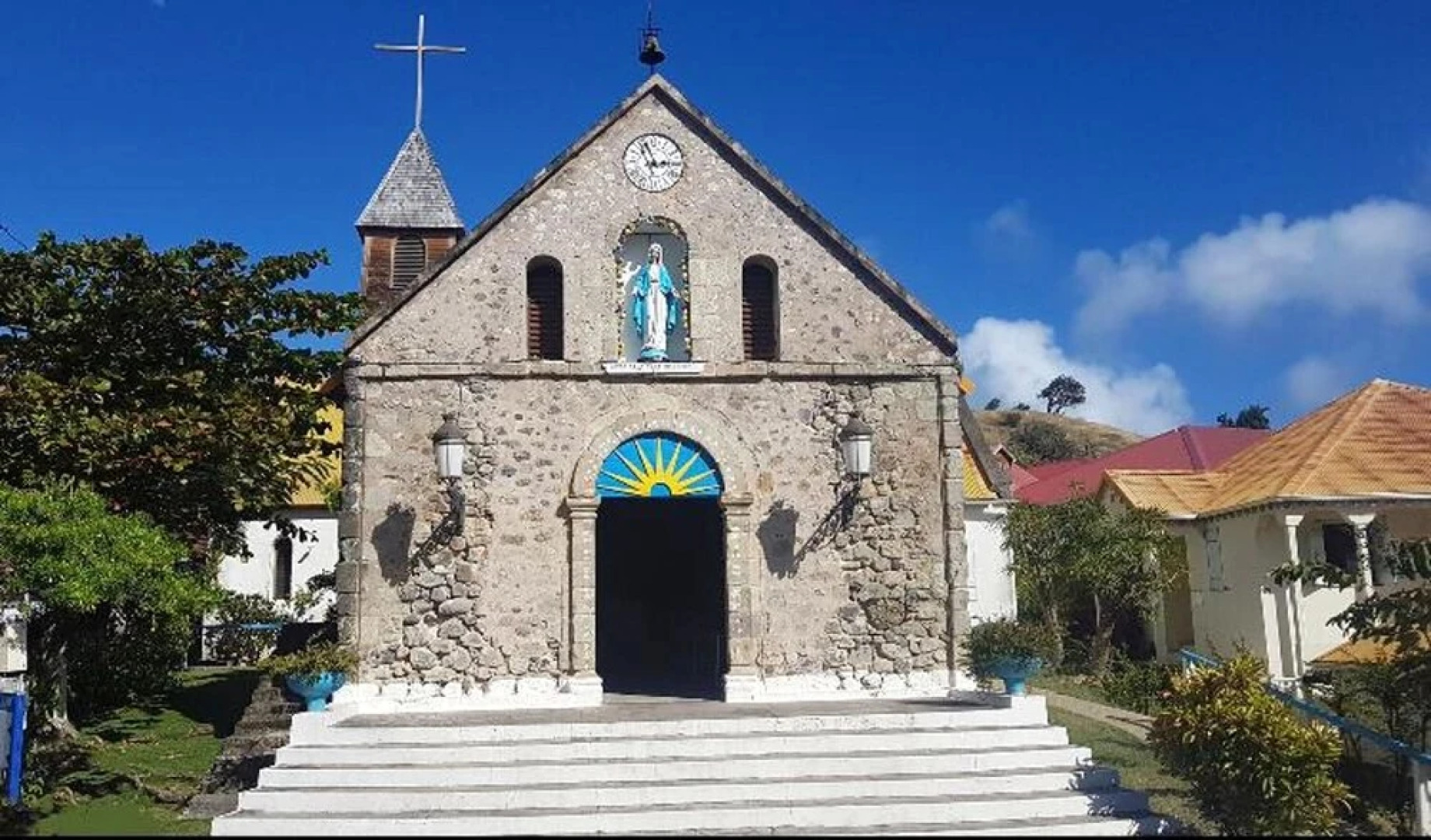 House With 2 Bedrooms in Terre de Haut, With Wonderful sea View, Enclosed Garden and Wifi Near the Beach