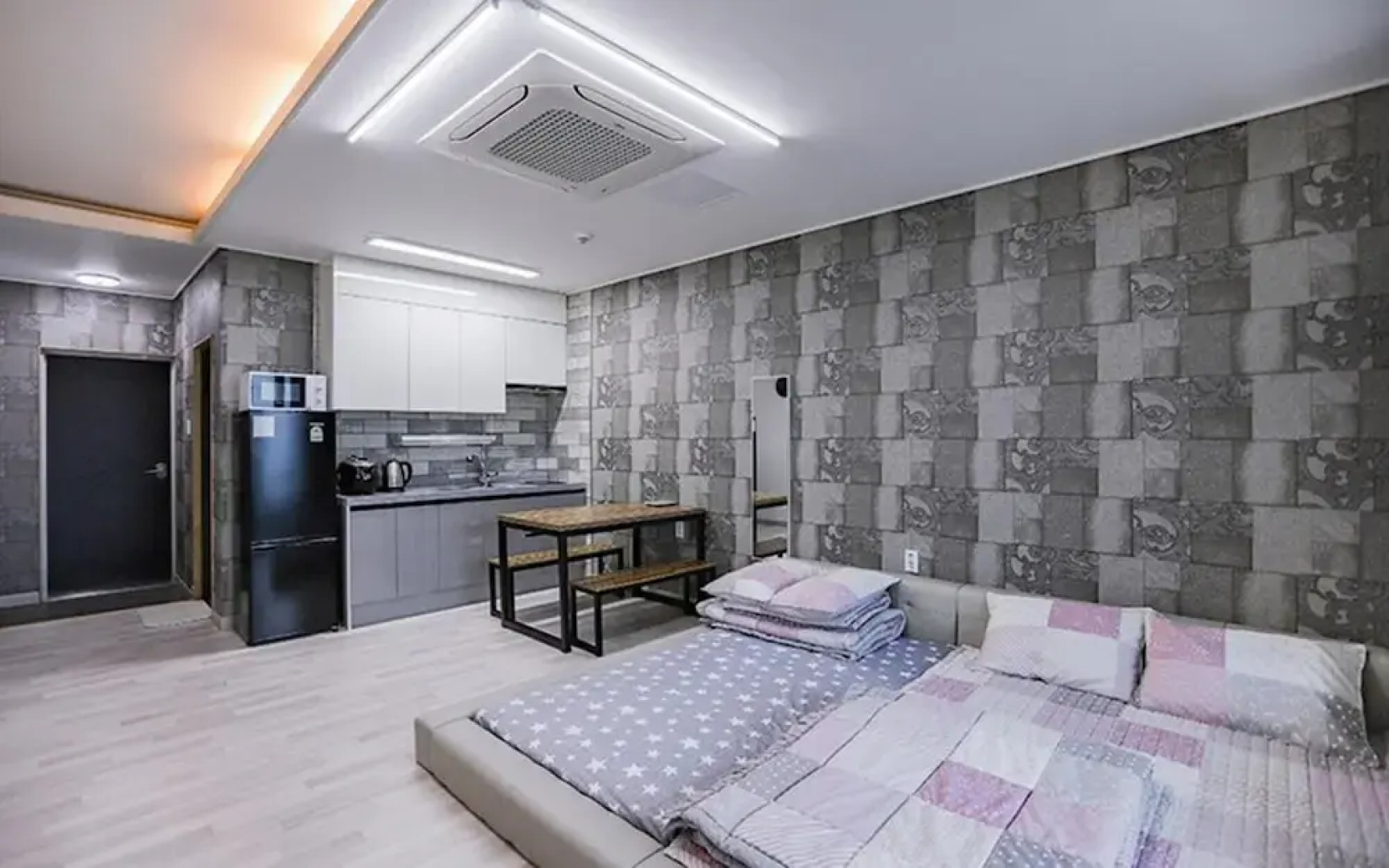 Pohang Sea and Bamboo Pension