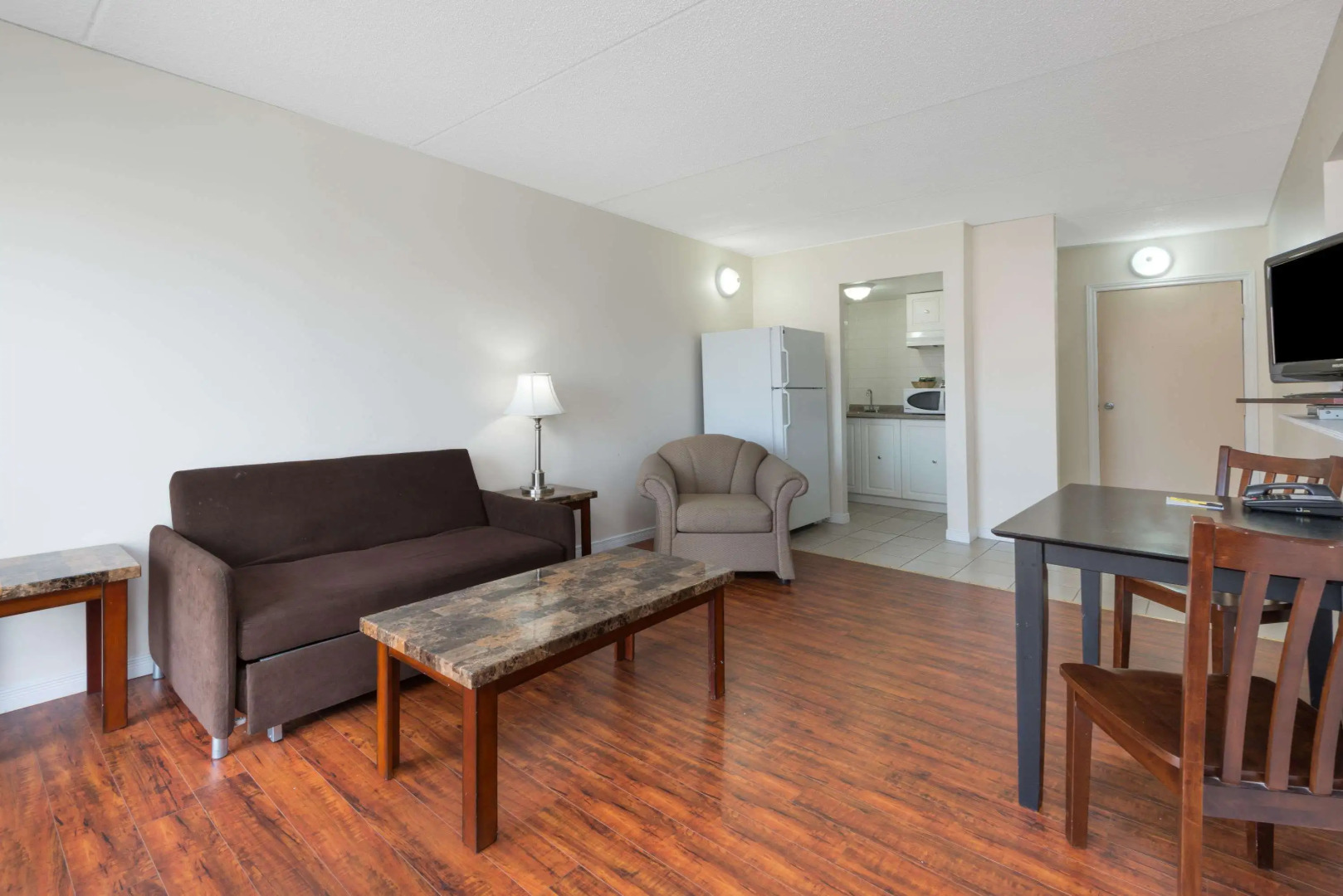 Super 8 by Wyndham Cambridge/Kitchener/Waterloo Area