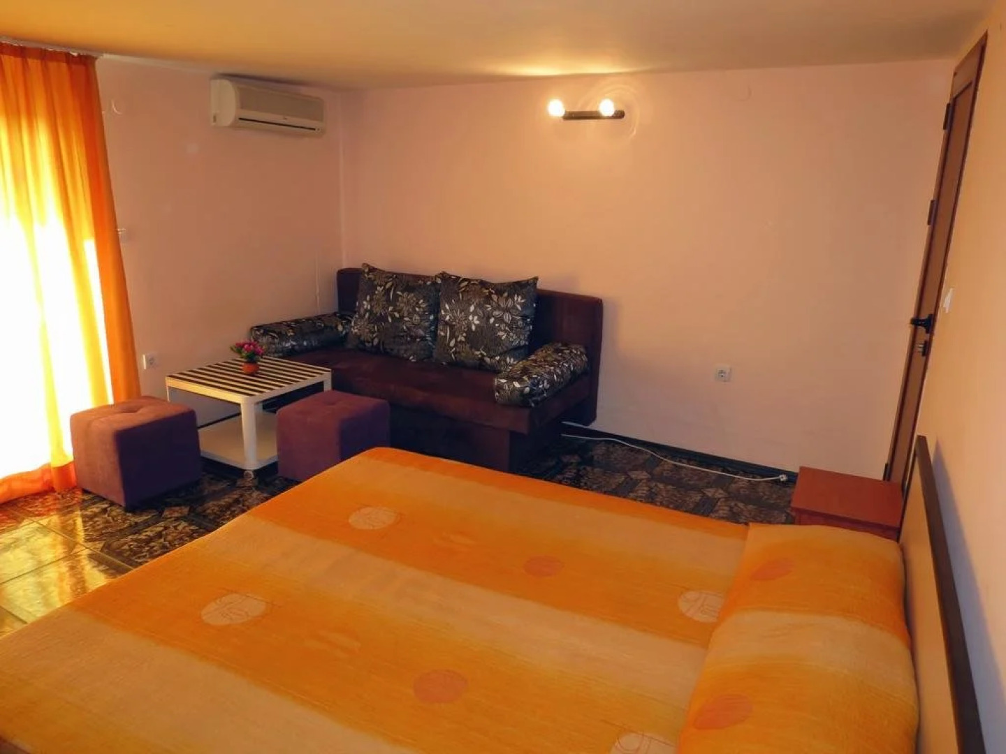 Family Hotel Lebed