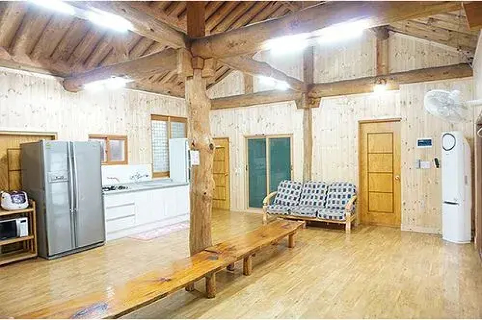 Yangsan Sound of Mountain & Sea Pension