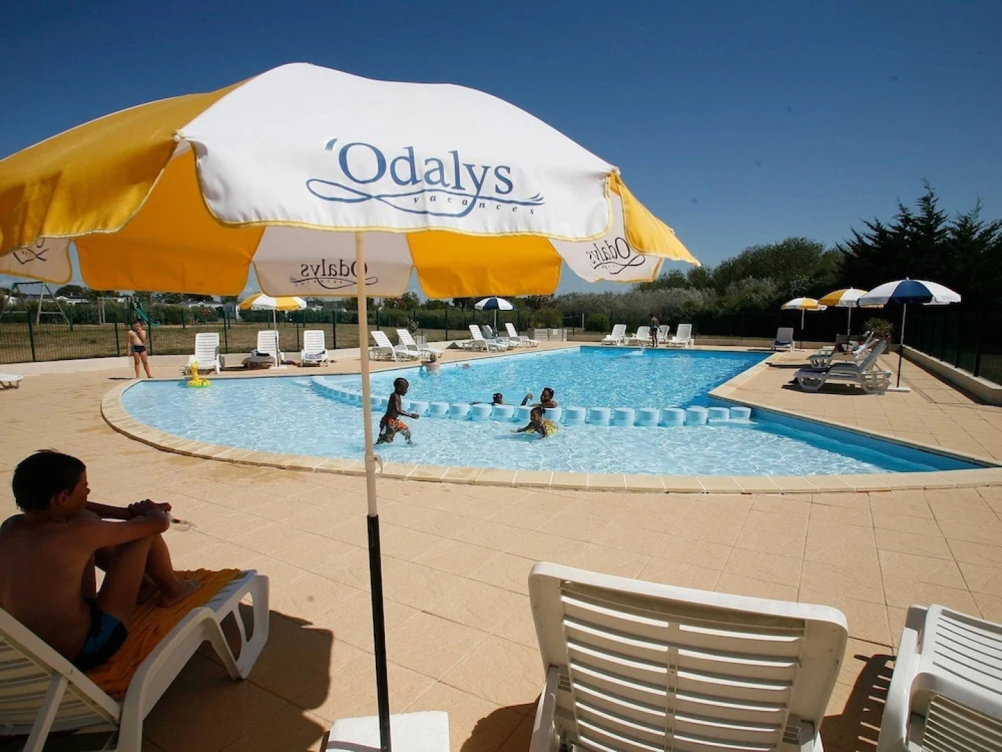 Detached Cottage With a Terrace 300m From the Atlantic Coast