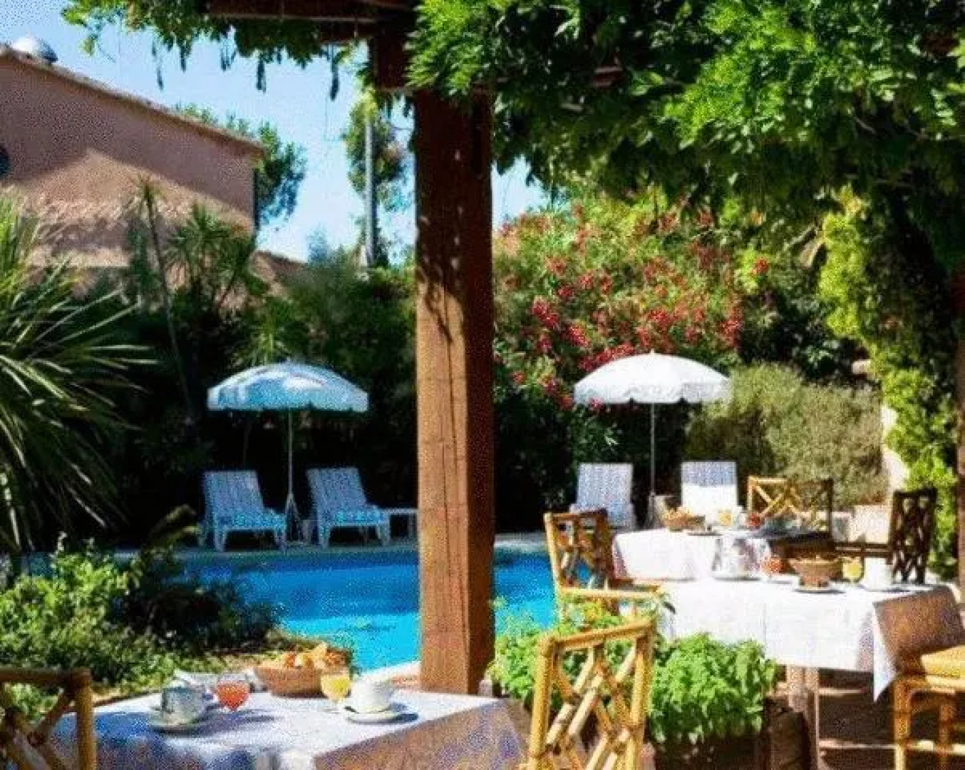 Les Moulins De Paillas