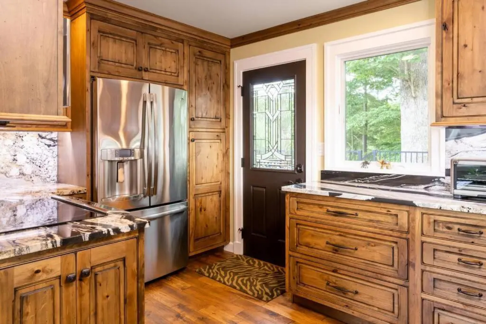 Luxury Cottage just 5 miles to downtown Asheville