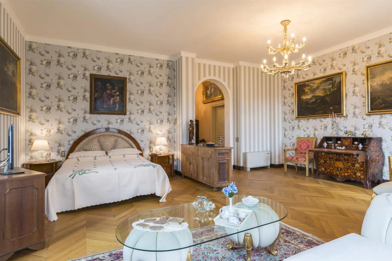 Pg-c990-dfio19at - Villa Michelangelo 14