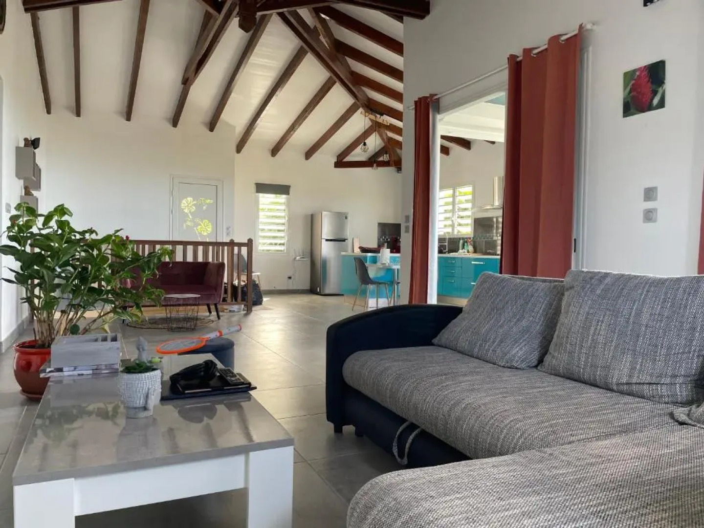 LES VILLAS PAMEYAQUE comprenant 2 F2 et 1 F3 avec piscines et vue imprenable sur la mer