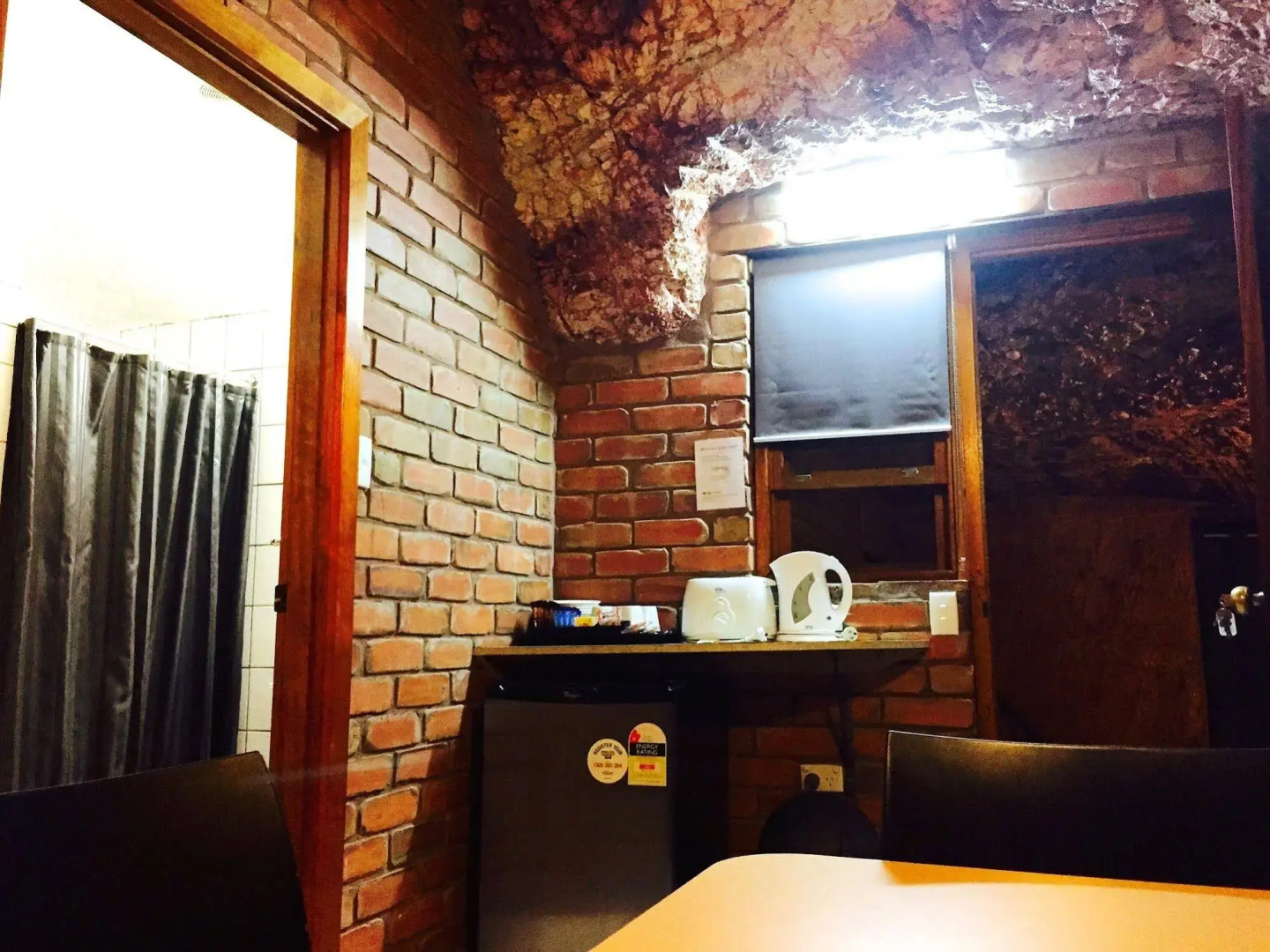 The Lookout Cave Underground Motel