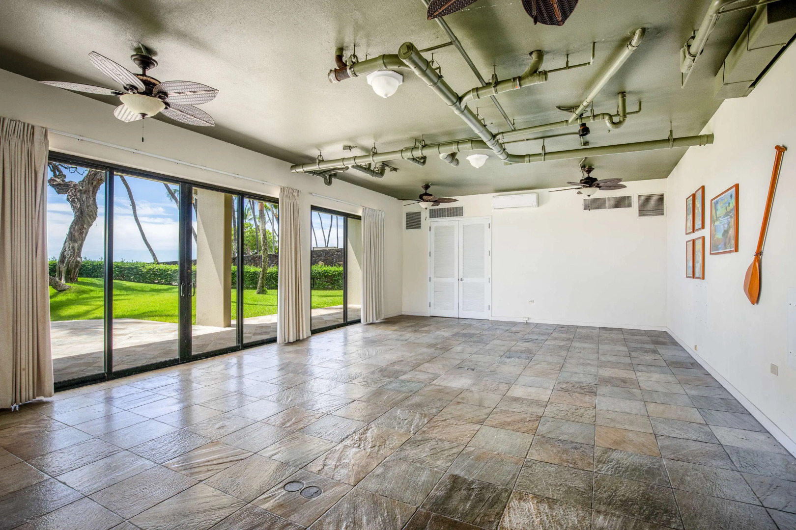 Aston Kona by the Sea