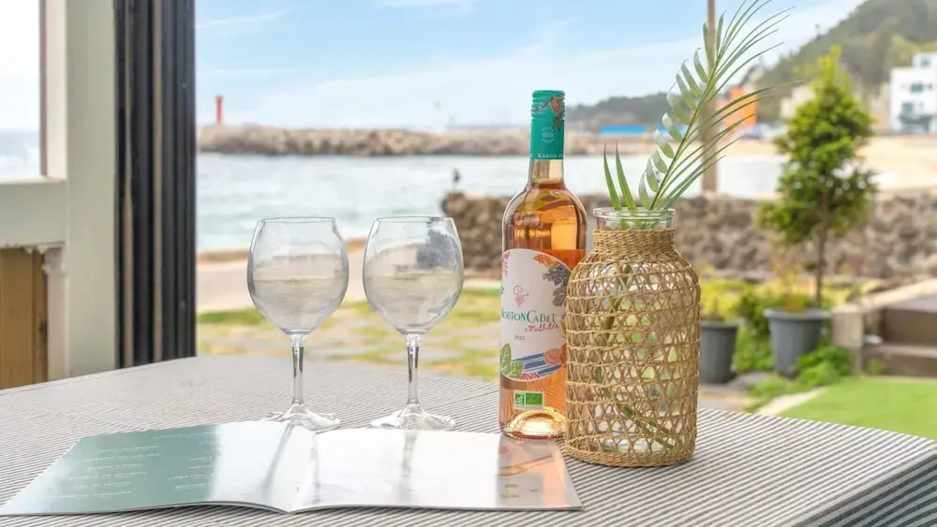 Goseong Littlesquare Oceanview Pension