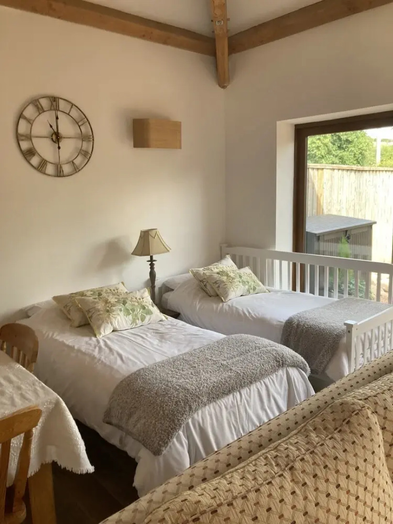 Charming Gnome Cottage, in Devon Near Sidmouth