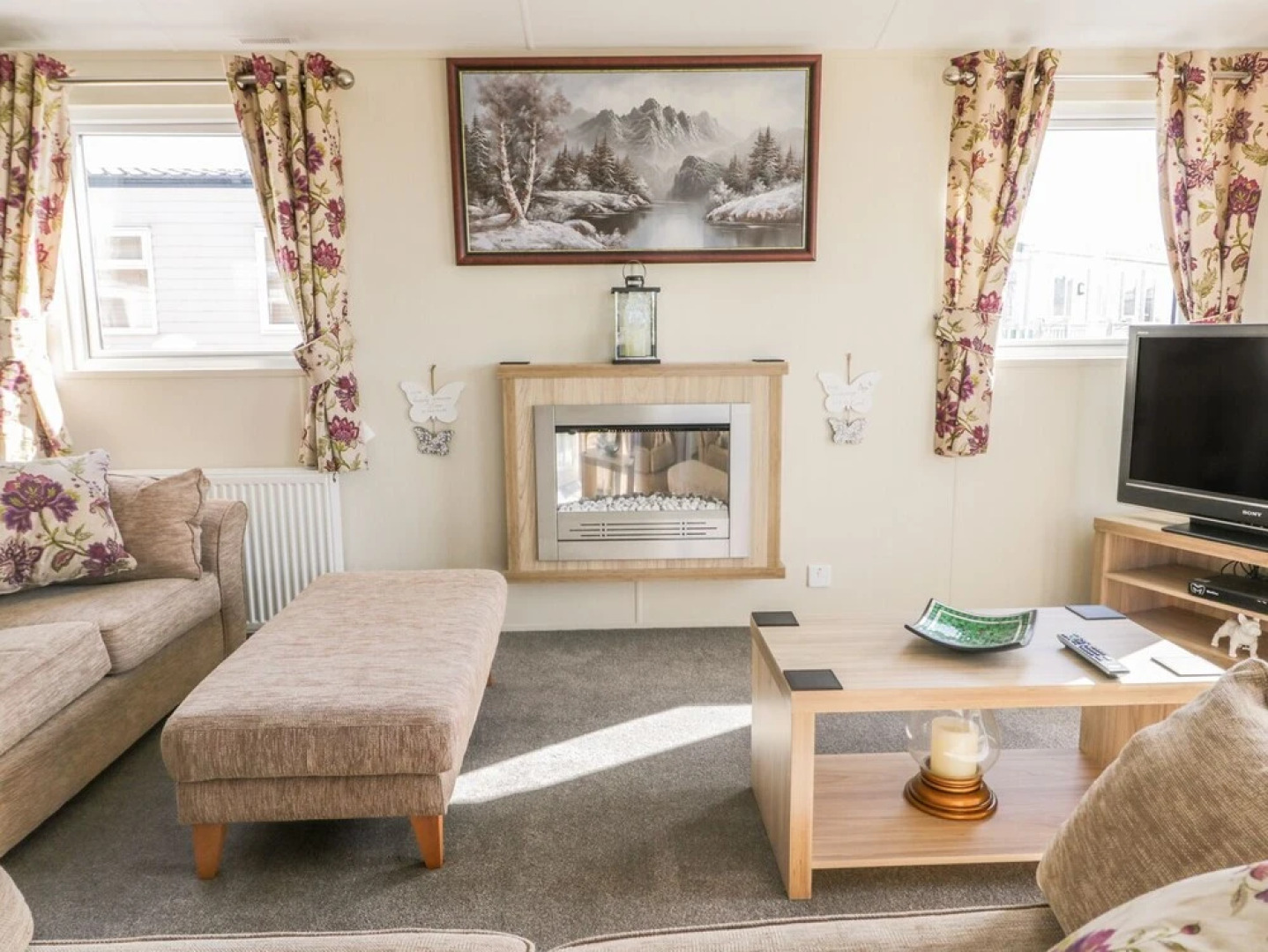 Superb detached lodge located on Skipsea Sands