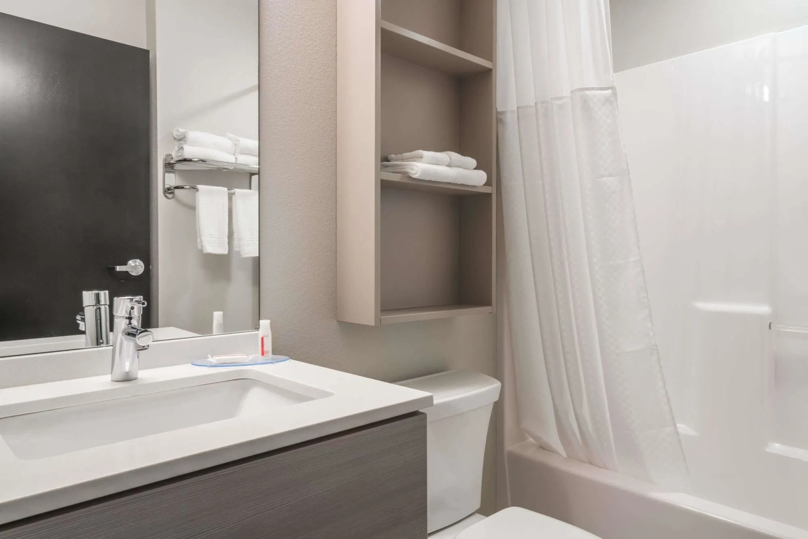 Spark by Hilton Rochester South