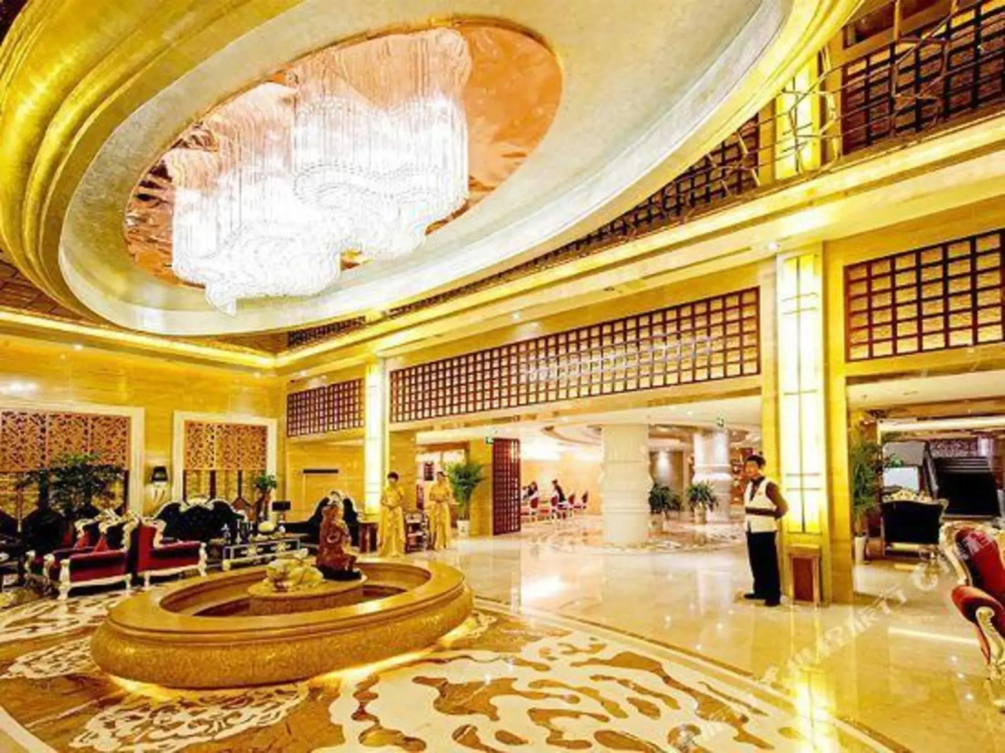 Xindong Yunhai Business and Leisure Hotel