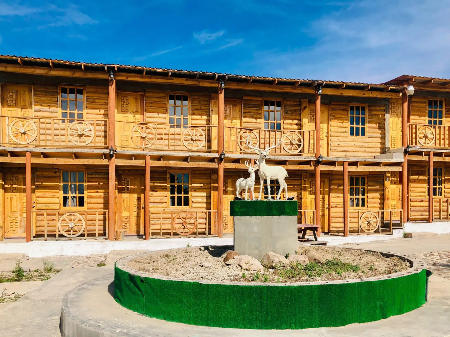 Simatiri Hotel y Cabañas by Rotamundos