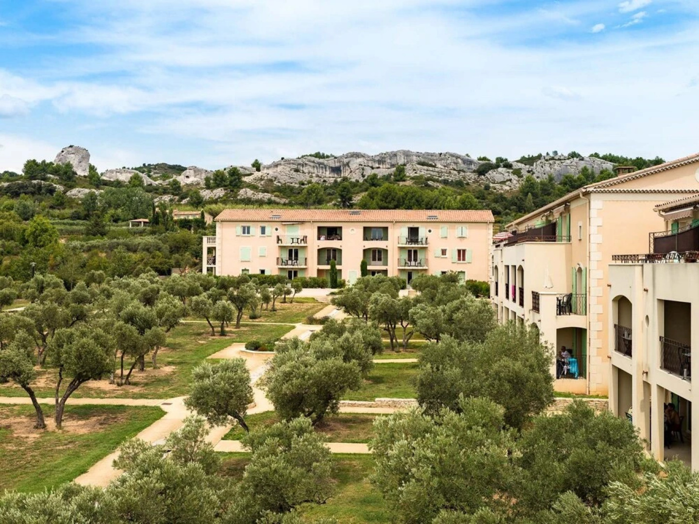 Apartment in Provencal Style in a Beautiful Landscape