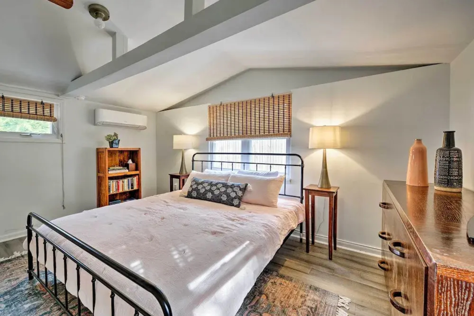 'poplar Cottage' Minutes to Stone Harbor Beaches!