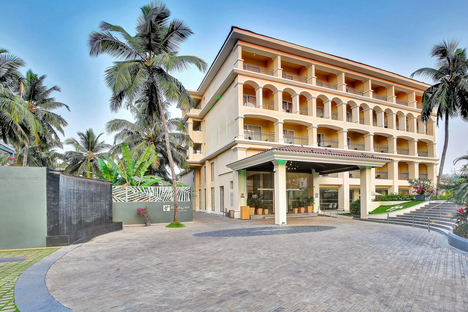 Holiday Inn Goa Candolim by IHG