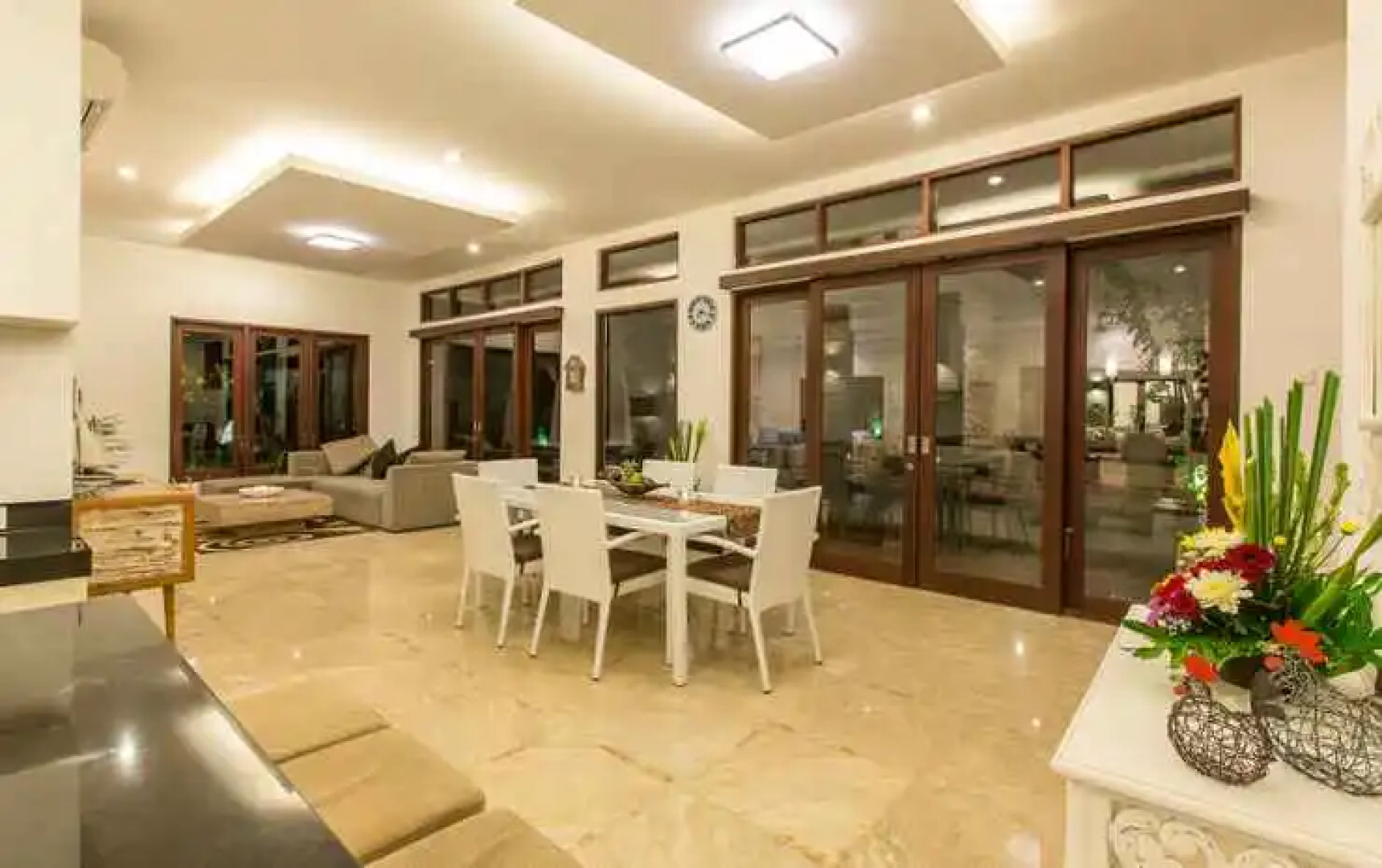 Club Corner Residence by Nagisa Bali