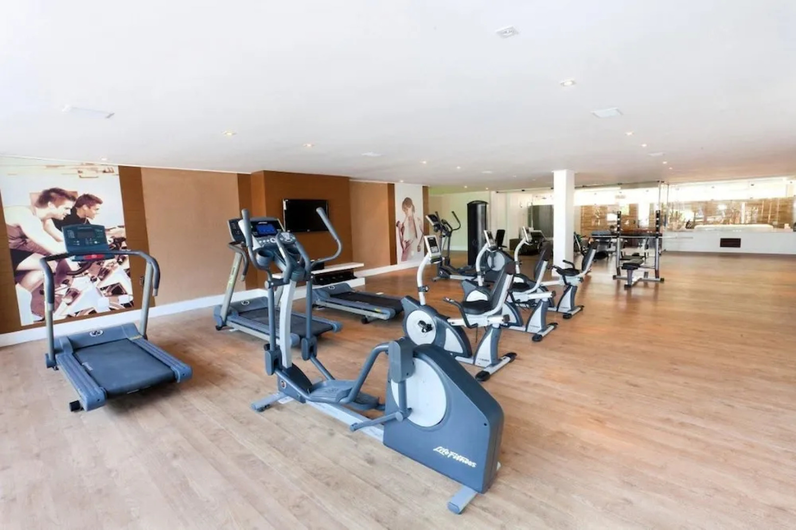 Cobertura Beira-Mar c/ Piscina Privativa – Barra Bali 417