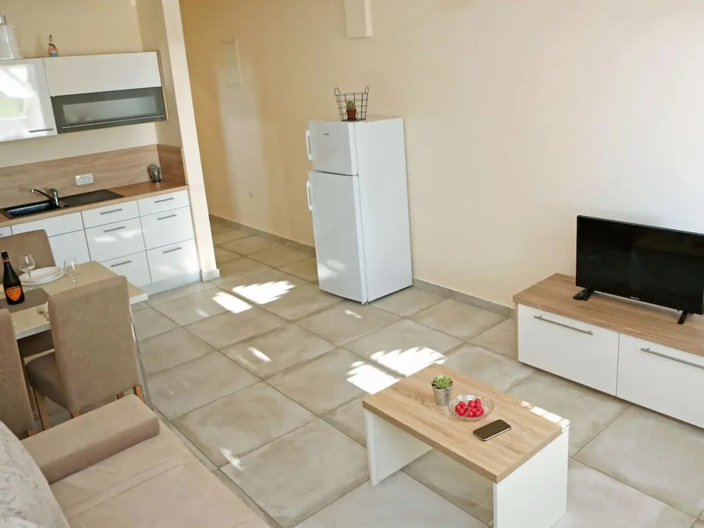 Modern Ground Floor Apartment With Private Terrace Near the Sea