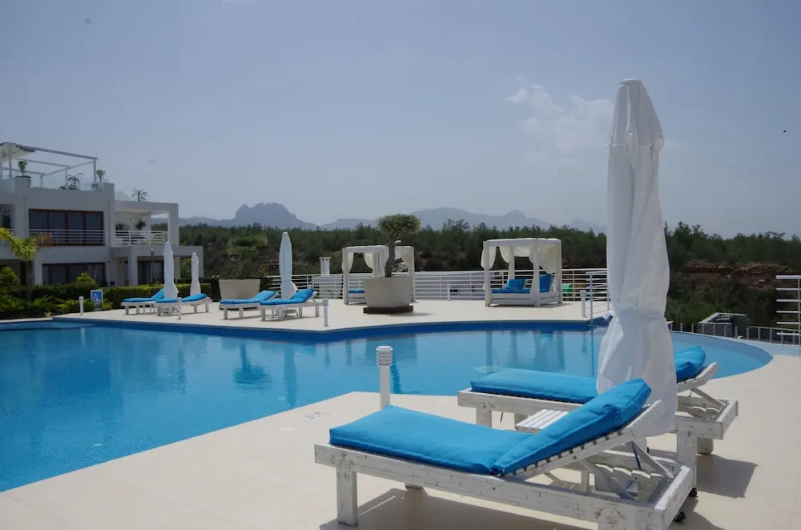 Sea View 2 Bedroom Penthouse