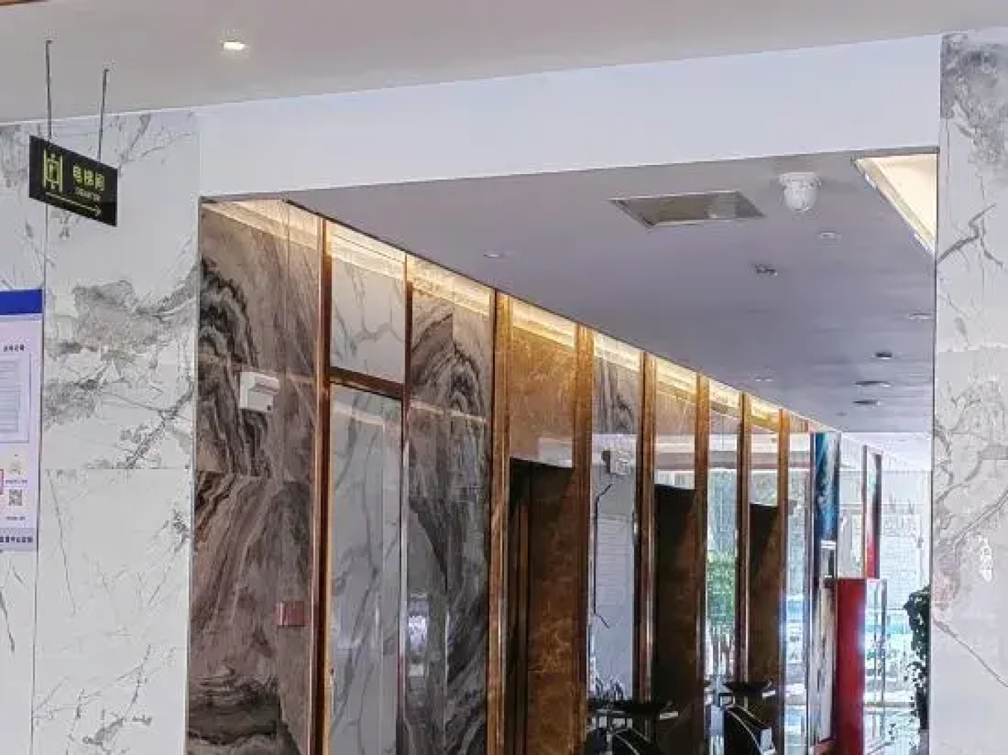 Zhouhao Holiday Hotel