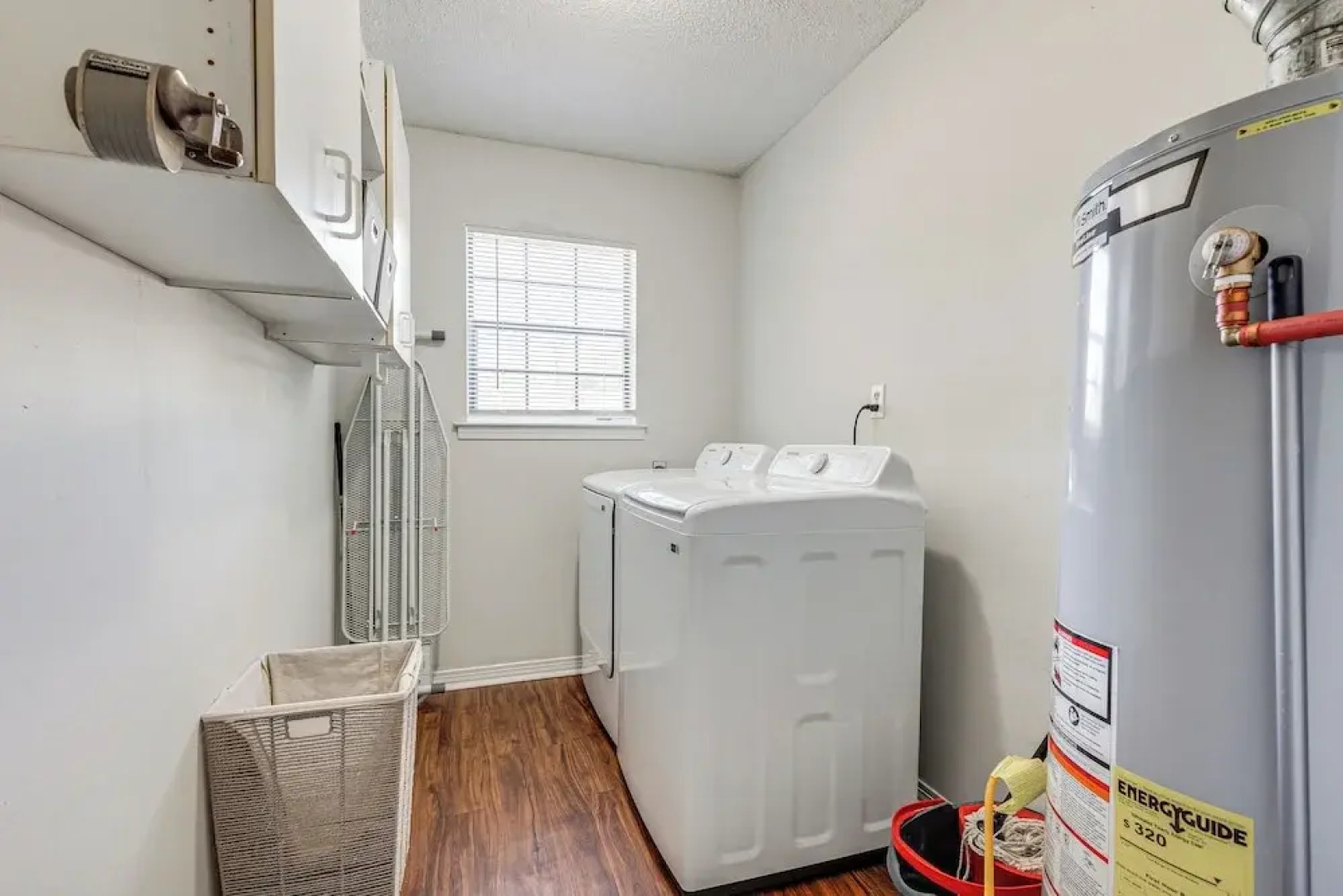 Charming Satsuma Home ~ 14 Mi to Mobile!