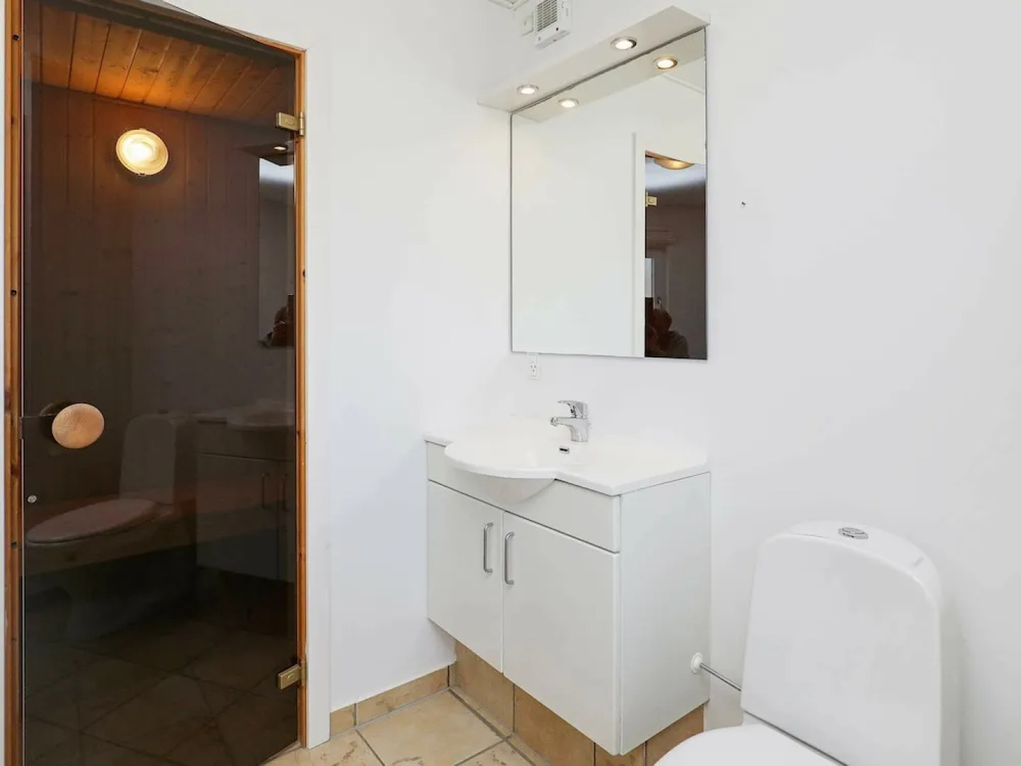 Pretty Holiday Home in Funen near Sea