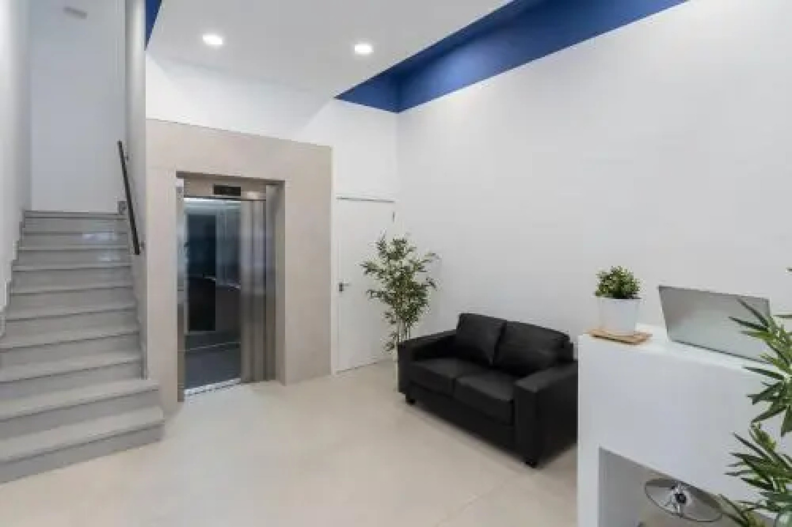 VV LOYANT CANTERAS "by henrypole home"