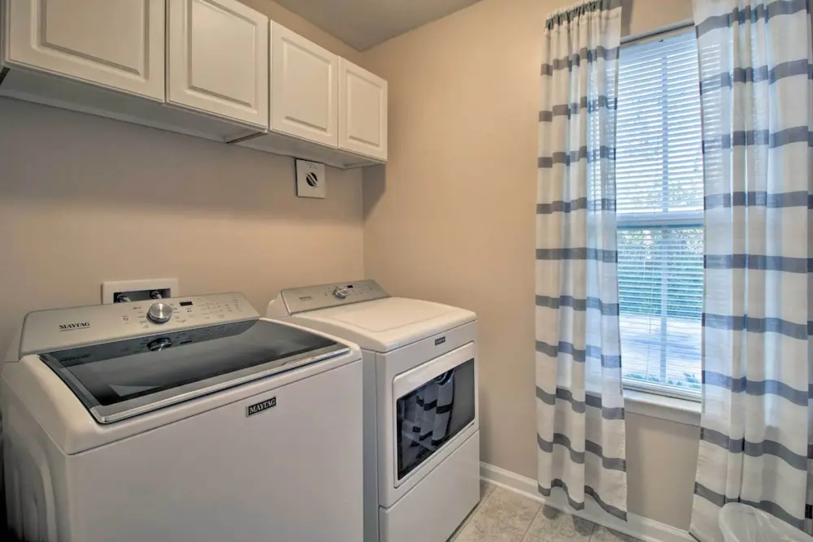 Screened Patio: Rincon Home, 18 Mi to Savannah!