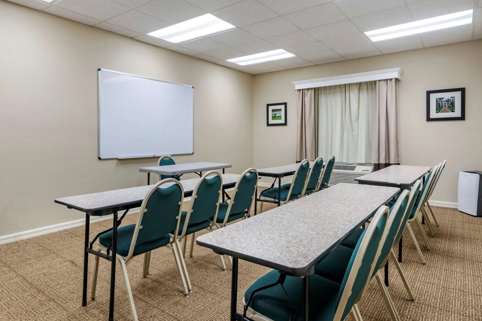 Comfort Inn & Suites DeLand - near University
