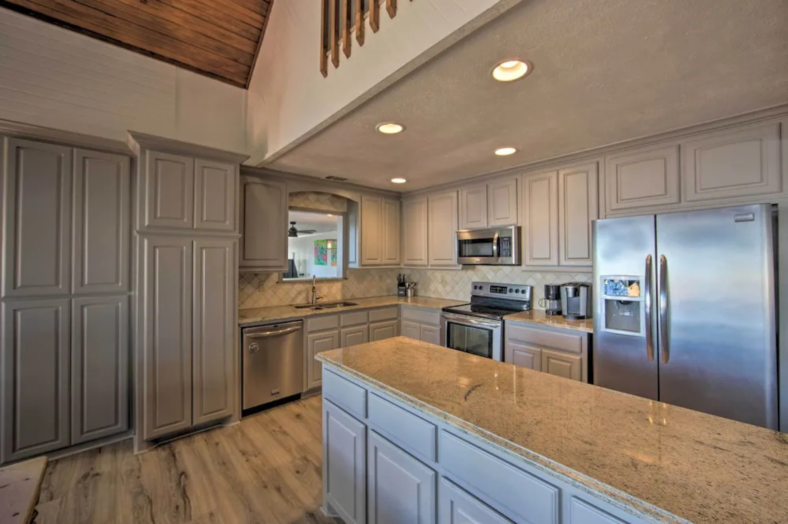 Stunning Lakefront Home: Hot Tub & Game Room!