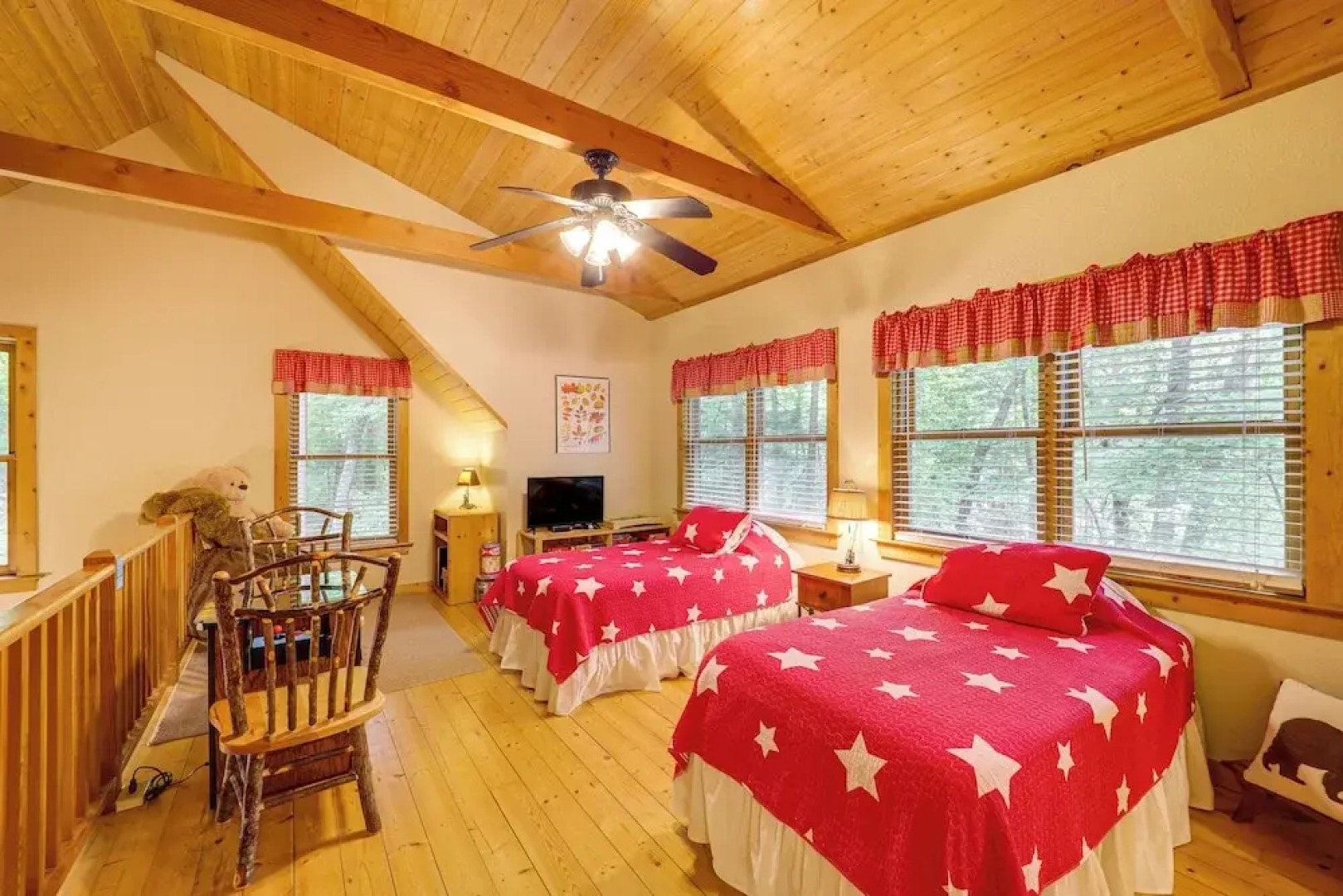 Private Cabin on 2 Acres: Hot Tub, 10 Mi to Boone!