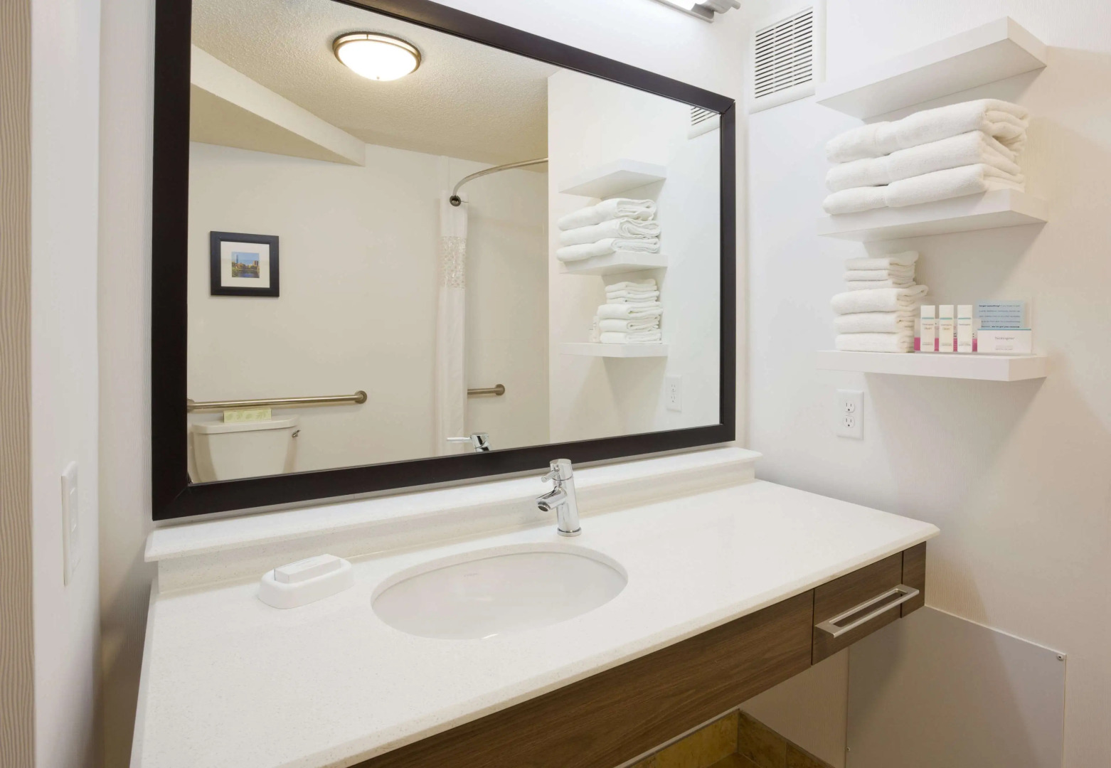 Hampton Inn Minneapolis NW Maple Grove