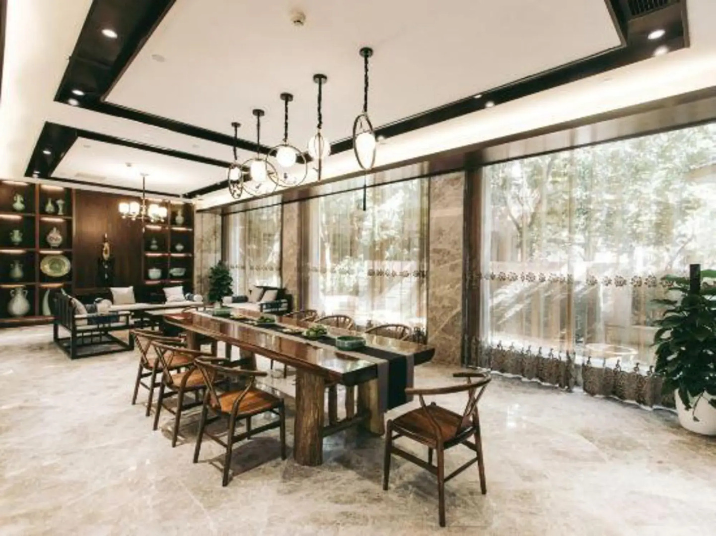 Longquan Nanguo Garden Hotel