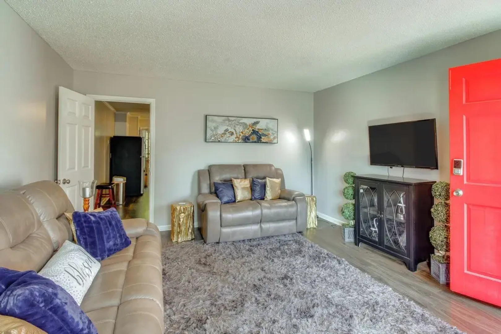 Easy Access to I-77 & I-20: Columbia Duplex!