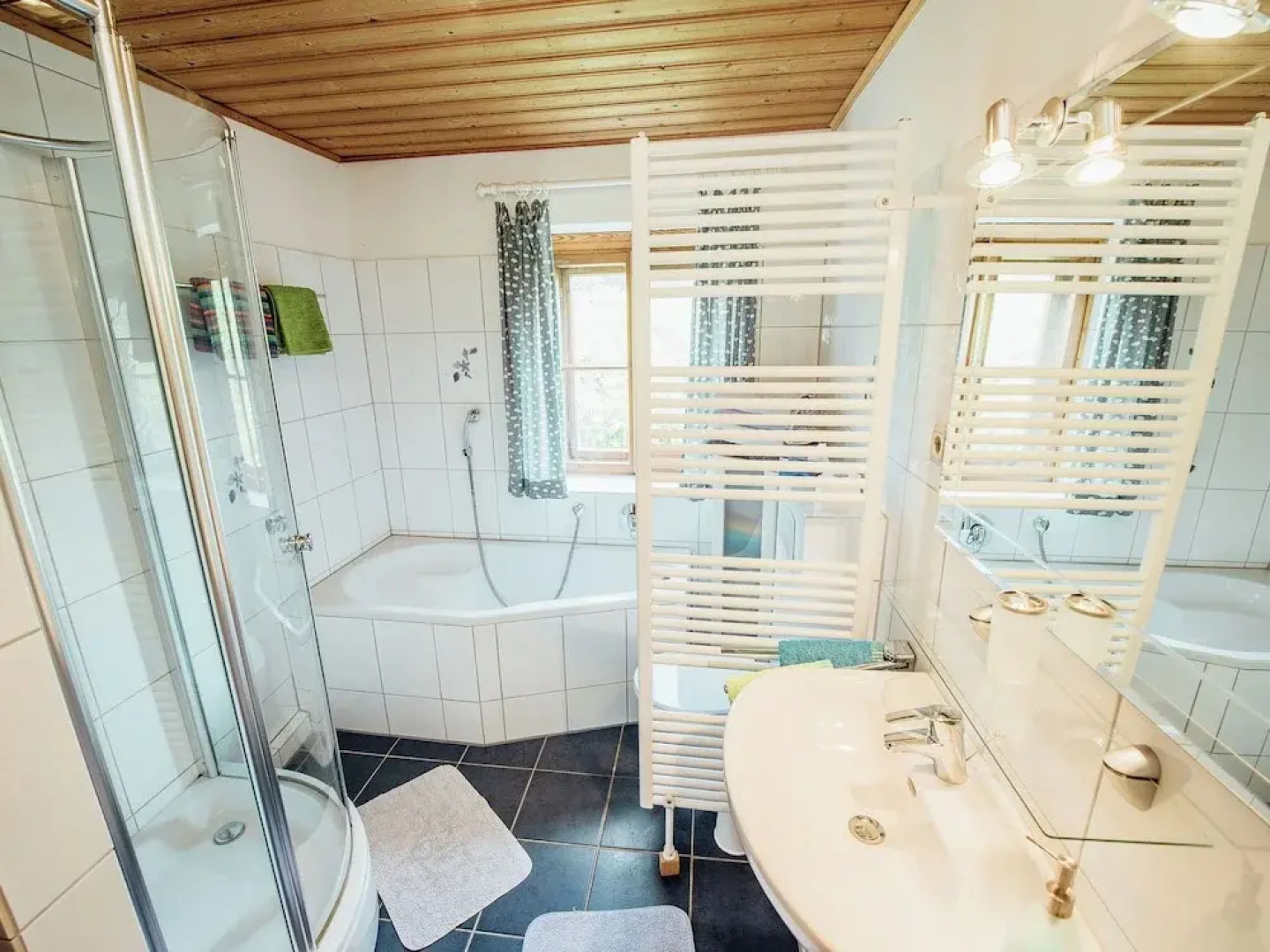 Classy Holiday Home In Schnabelwaid Bei Bayreuth With Sauna