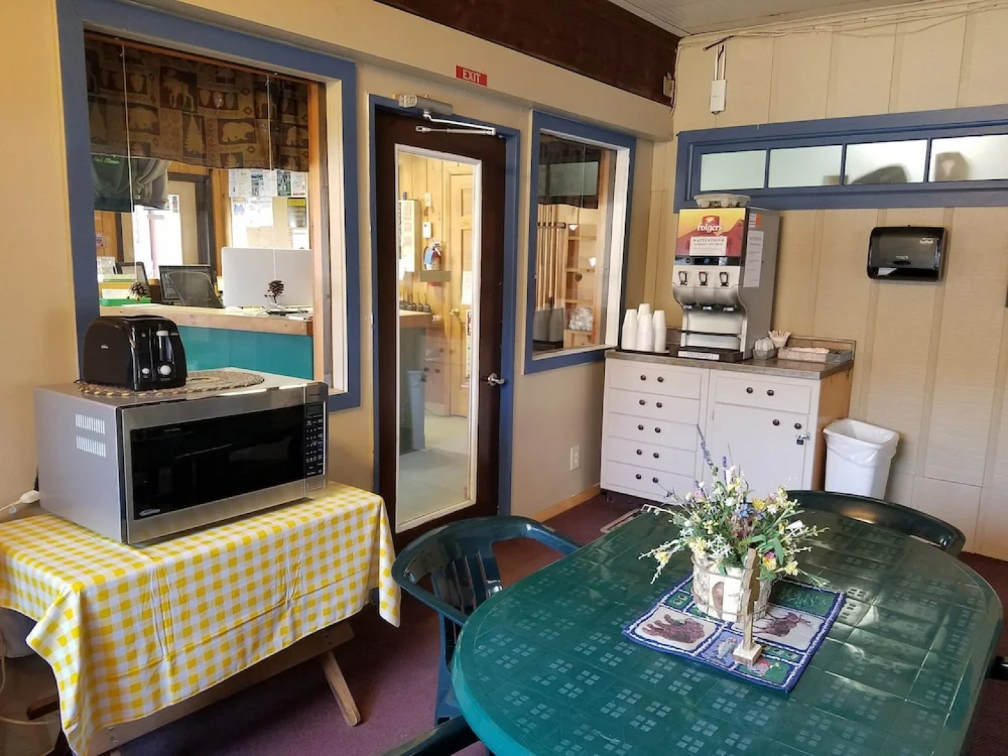 Clark's Beach Motel
