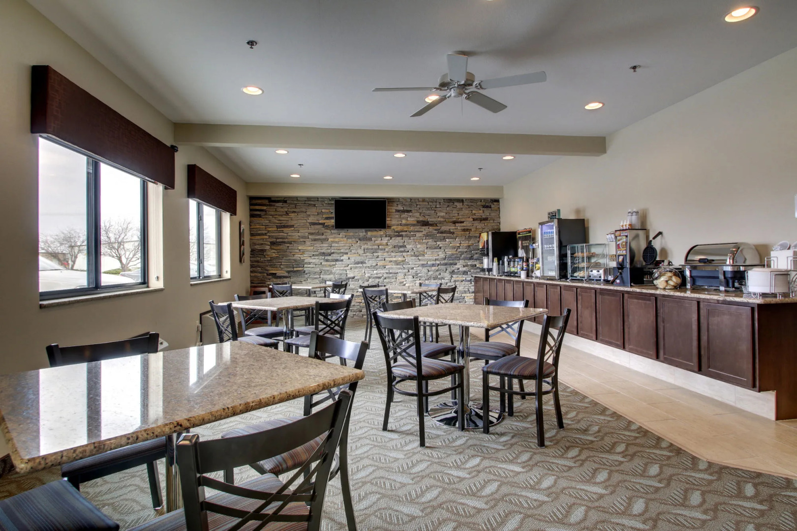 Cobblestone Inn & Suites – Fort Dodge